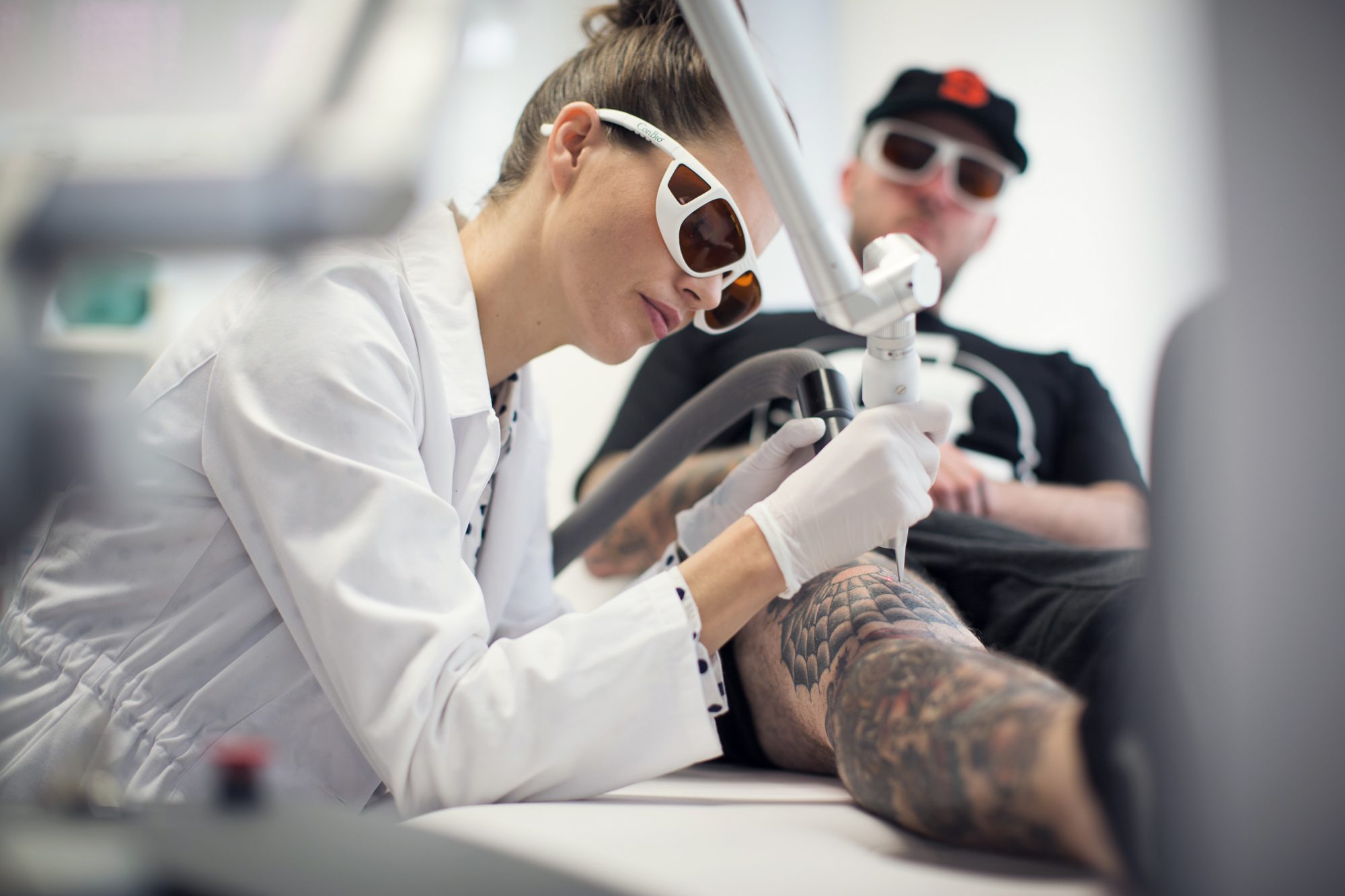 Laser Tattoo Removal using the Cynosure MedLite C6 lifts Industry Standards  - Sacred Laser